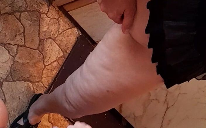 Lesbian-illusion: Trois potes de dortoir se branlent la chatte dans la...