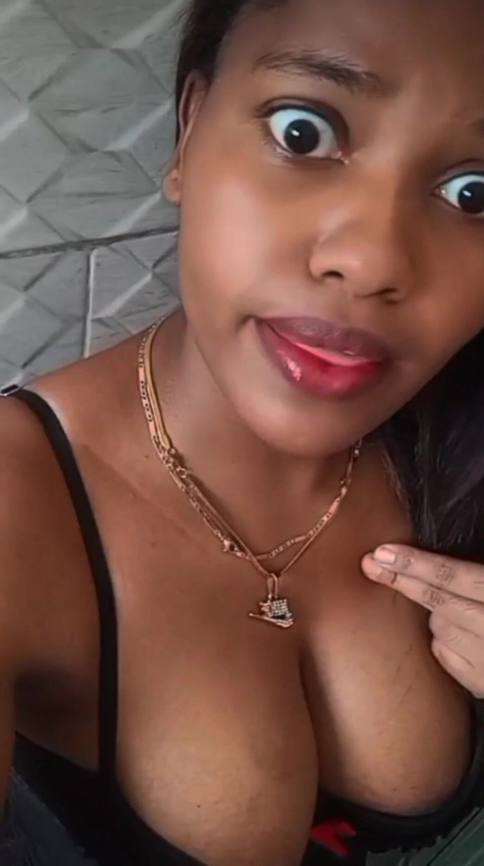 Minayi: Between Desire and Temptation. I'm Not Thinking About It so...