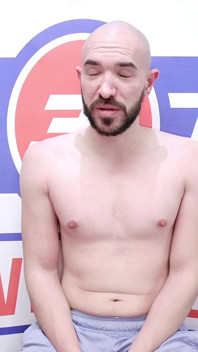 Хардкорная борьба Nikki Zee и Peter King