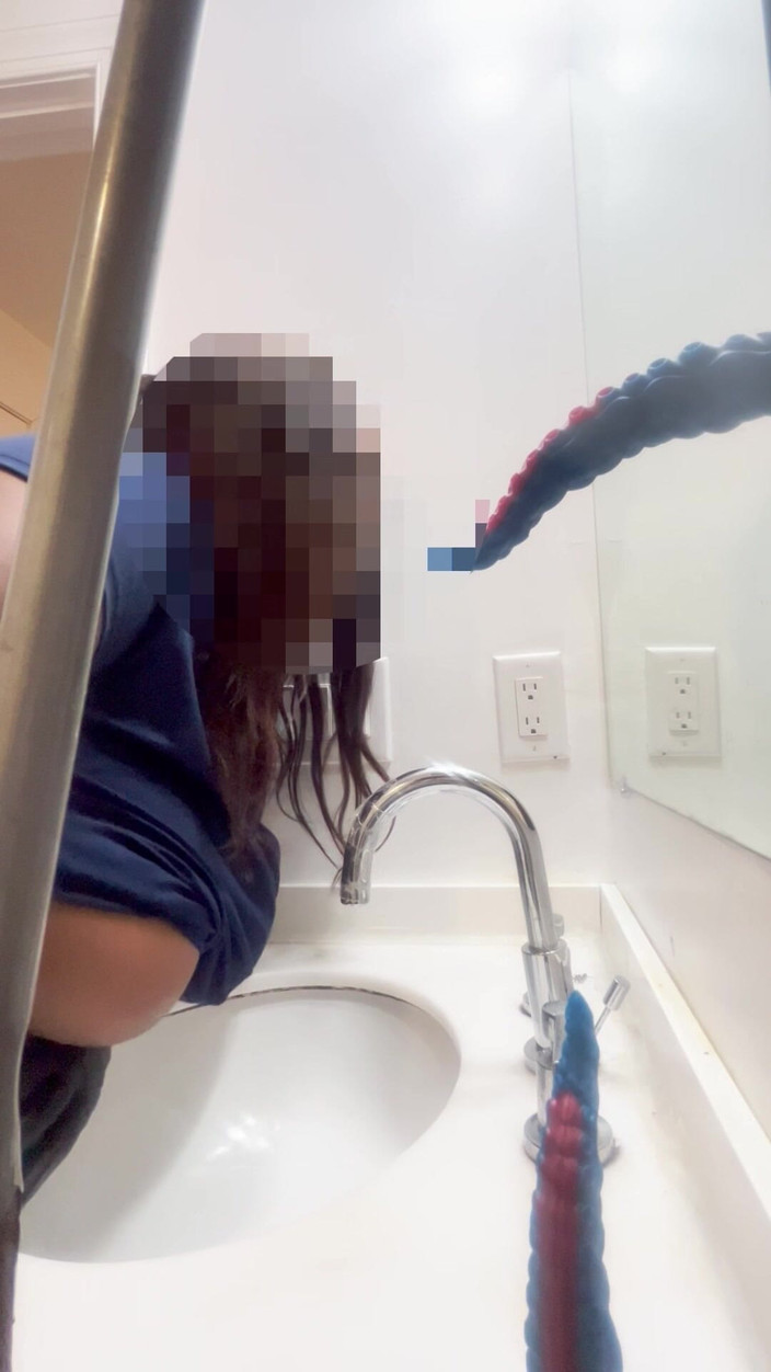 Anye Meshell: Aku dientot pelan-pelan sama alien!