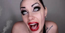 Goddess Misha Goldy: Čůrák Gril Mňam
