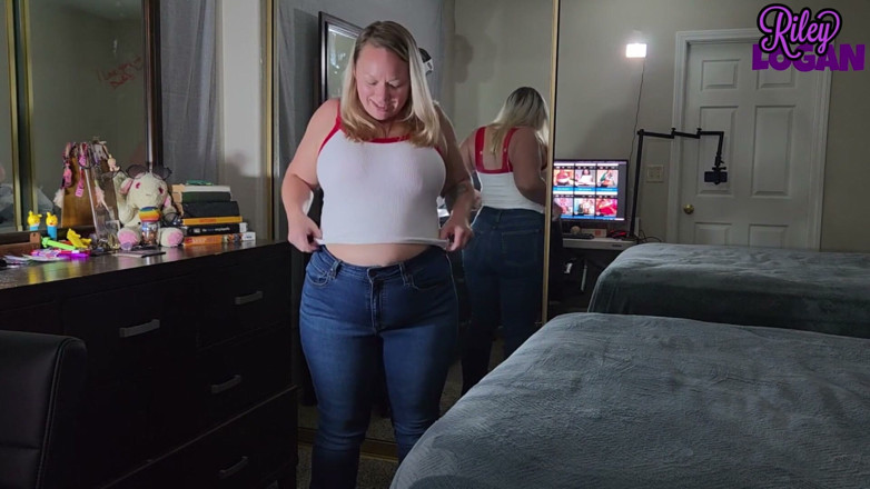 RileyLogan: Prova con i jeans in jeans in jeans troppo stretto