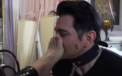 I piedi puzzolenti di Cruel Reel che puzzano!