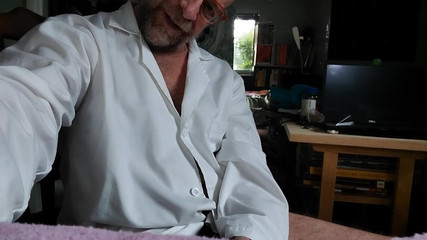 Hairyartist: 你成为我不断萎缩的测试耐心