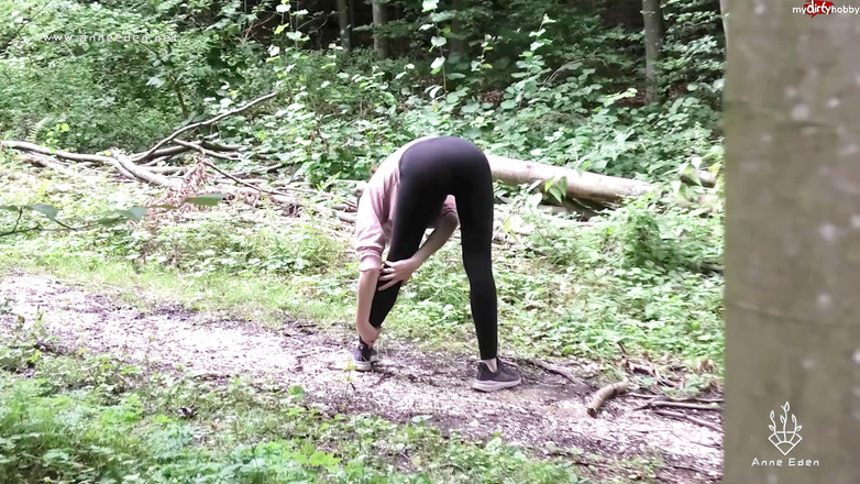 Anne Eden: Venkovní šukání po běhání