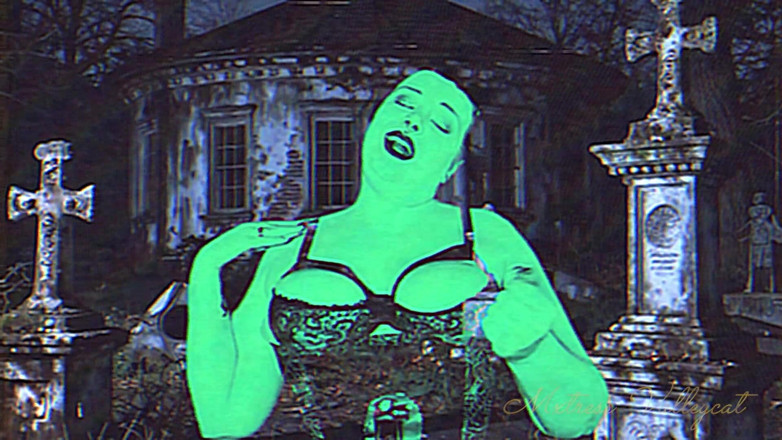 Mxtress Valleycat: Paranormal Day Special