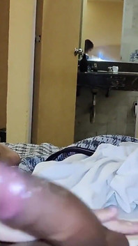 내 자지를 엉덩이로 따먹고 안에 사정해