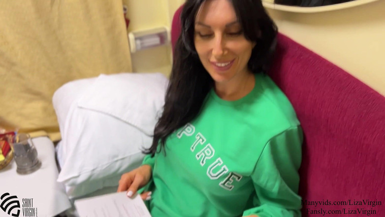 SaintVirginPro: O matură sexy incitantă futută de un coleg de pasageri în...