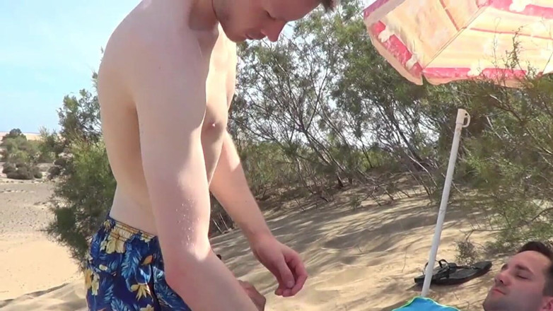 Raw French Bad boys: Two sexy boys fucking bareback in the exhib beach