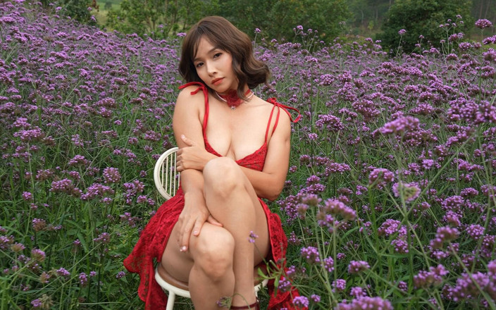JasmineJ9966: 花の森で迷子になった 4K