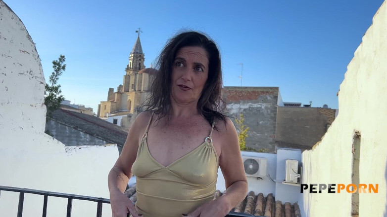 PepePorn: Noemi Picara Needs More Than One Cock! an Amazing Cougar...
