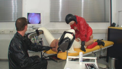 Rubber & Clinic Studio - 1ATOYS: Peperiksaan dubur nakal dalam getah