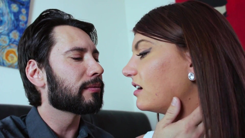 Dirty fantasy: Sexo caliente con padrastro en la habitación de la hijastra