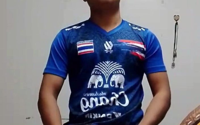 ninesuriya: Clip en vivo de jugar con una polla, chorros de...
