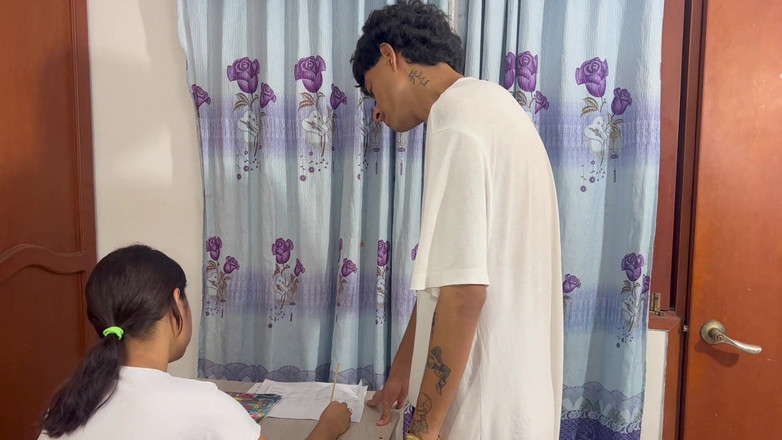 Aida cortez: Ich nutze die Tatsache, dass meine kleine stiefschwester steckt, um...