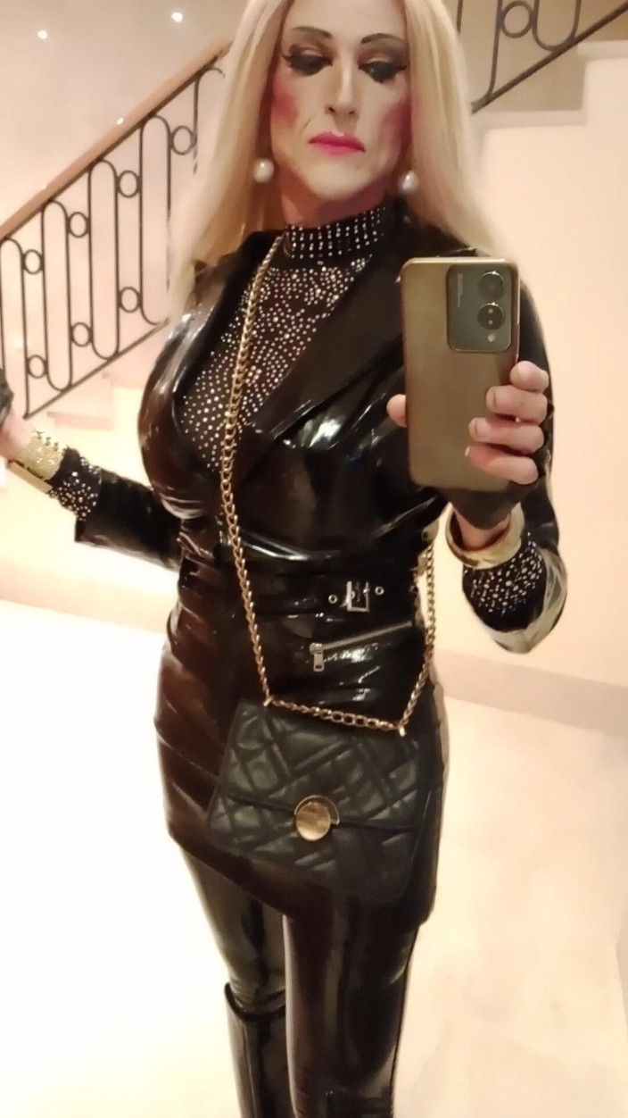 Tatiana Zorrita: Vinyl 2