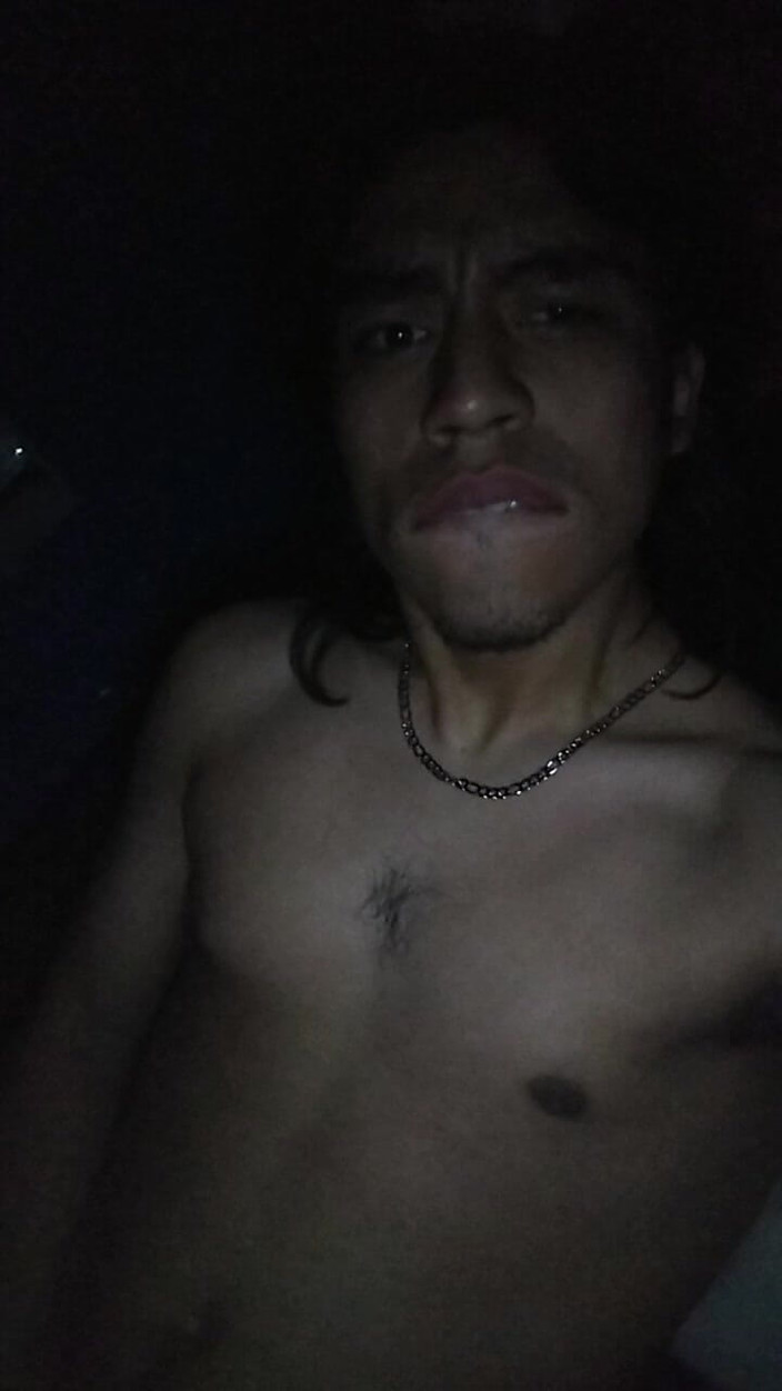 AlexAlejandro13: Menikmati malam bersama pelanggan