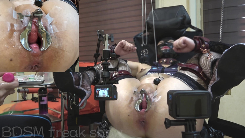 BDSM_HENTAI-ch: Извращенная рабыня R киска и анальный трах пальцами. Анальный дилдо. Женщина сходит с ума. Массивный сквиртующий оргазм!