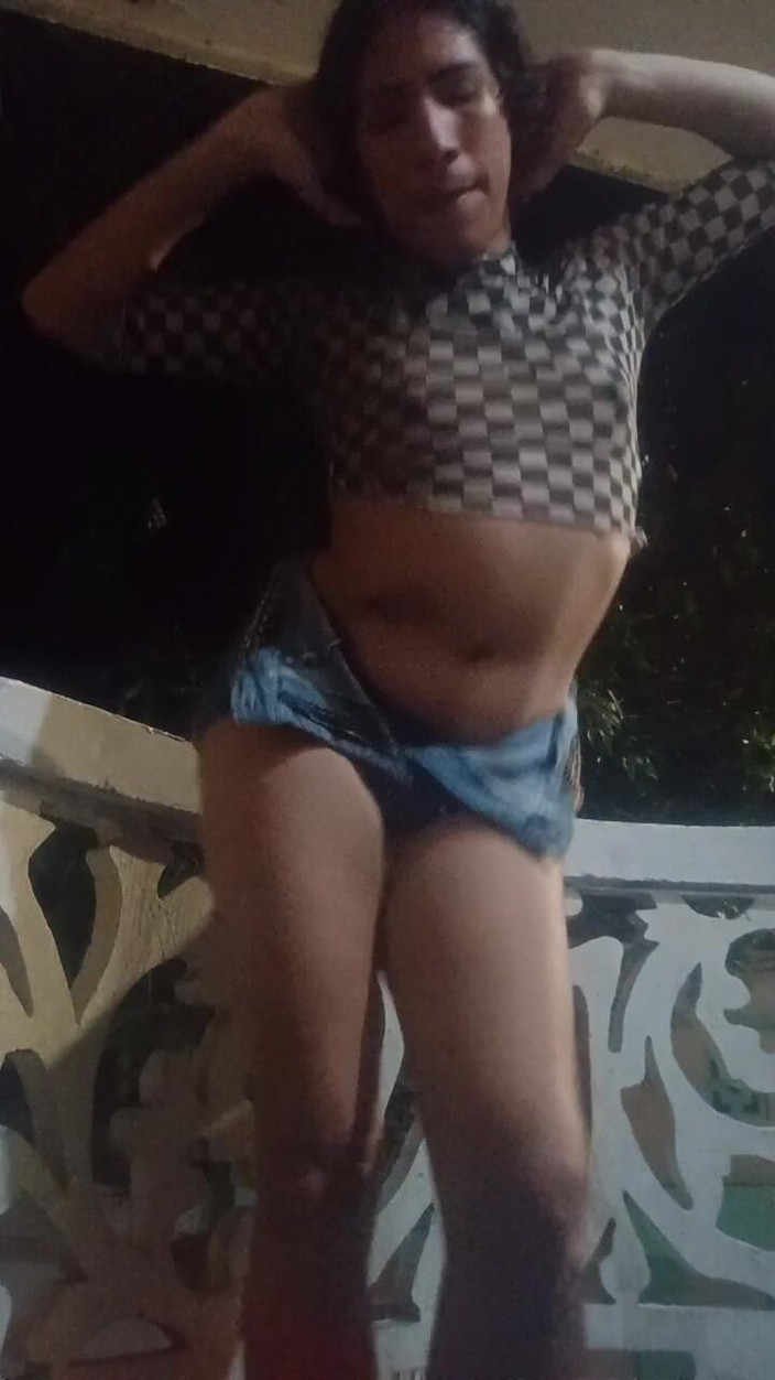 Femboy from Colombia: Wir kreisen, um zusammen zu sein