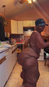 Badrum Twerking