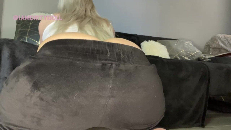 iamdirtydoll: Buttcrack Farts 4
