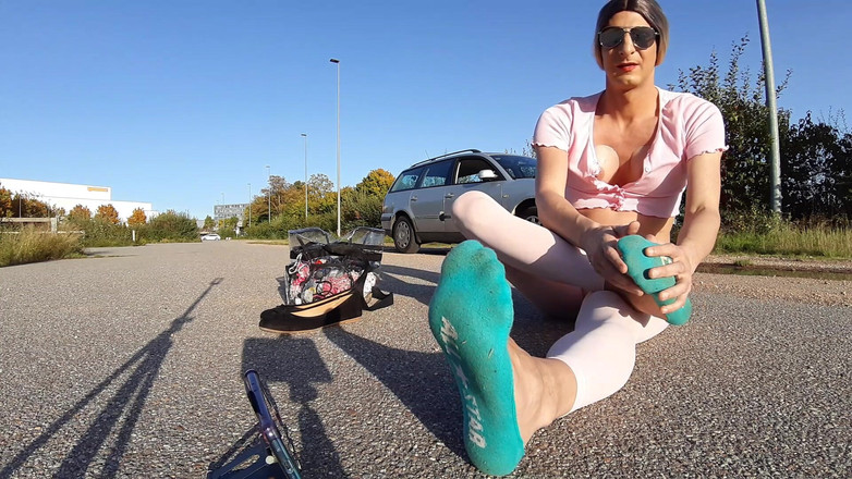 sweetfeet29: Sunny Honey