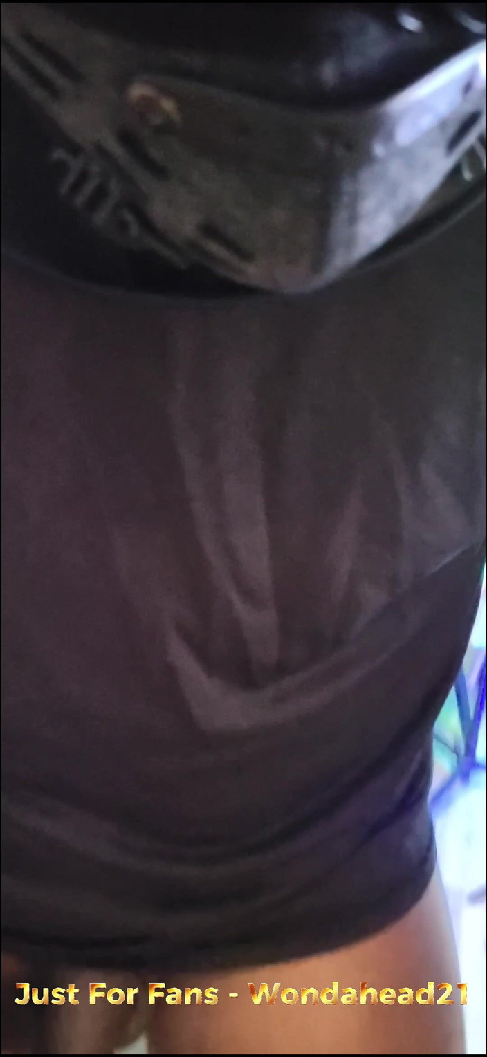 Wondahead21: Cam aerea di travestito puttana bianca che mangia carne e...