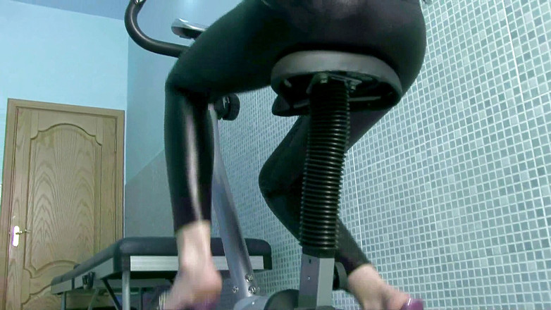 Solo Austria: Как нет настоящего сочного члена вокруг, дилдо сделает работу для Ина