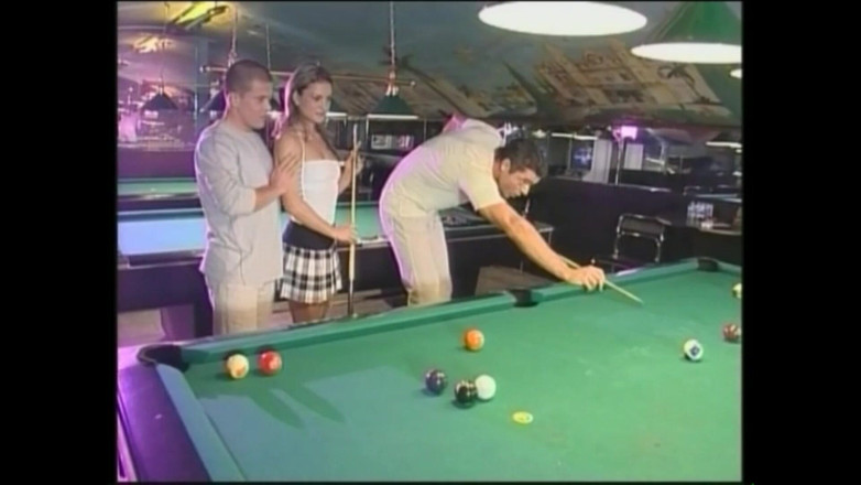 MUSCHI TV - our best full movie: Doppie Penetrazioni Lesbiche E Inculate