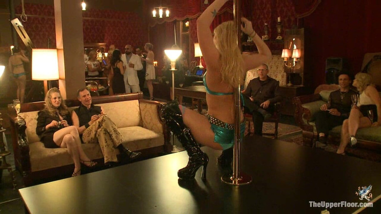 The Upper Floor by Kink: Paalfeestje op de bovenste verdieping