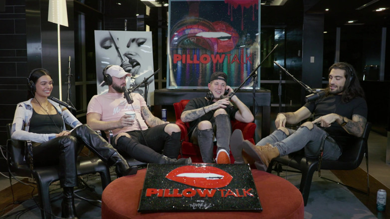 Pillow Talk: Elias Theodorou Sentiasa Mendominasi Di Atas Katil!