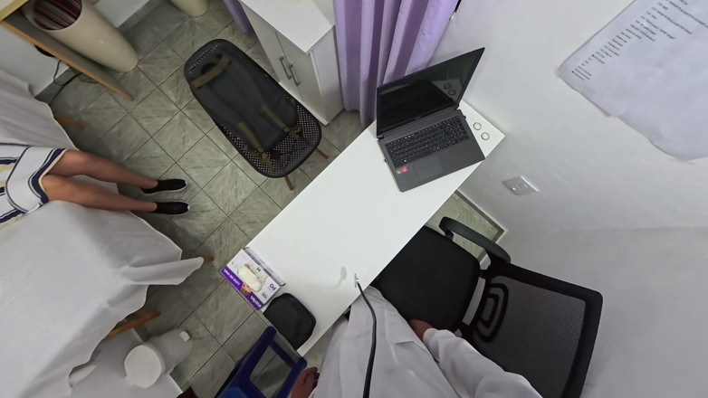 Victor SweetCoupleStories: Esame medico addominale da parte del medico generale