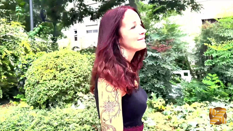 Porno Baguette: Luciolle, चोदने लायक मस्त मम्मी, विशाल लंड द्वारा चोदी जाती है