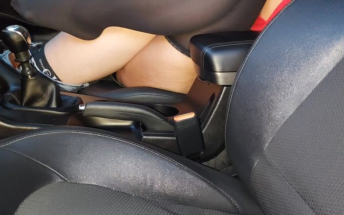 Step Mommy: Mogen klient i sexig underkläder knullas av taxichauffören offentligt