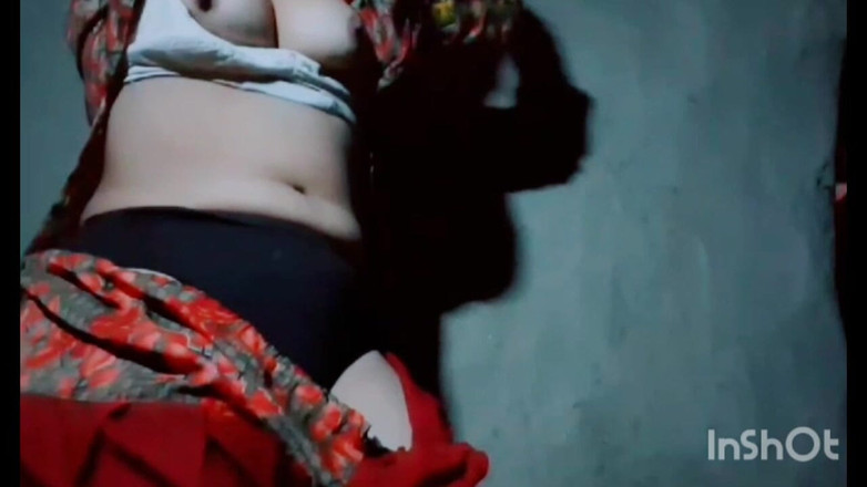 TricolorMusic3: Гаряча сексуальна тінка, мила дівчина, потирає сексуальні цицьки, я рухаю її вгору та вниз у наш час, вона швидко зростає