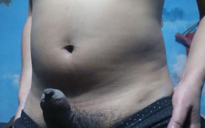 Lustyizlife: Cowok muda India dengan kontol phimosis memakai bra dan celana...