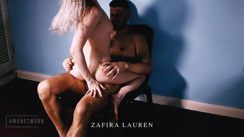 Am X Network: Pornohvězda Zafira Lauren Casting Video v Živém přenosu