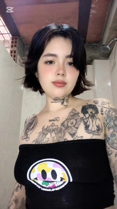 Beautiful Young Colombian Woman