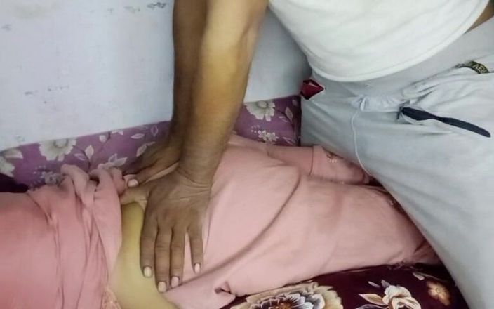 RIMSHA: 印度女孩大屁股操逼和给邻居撸管