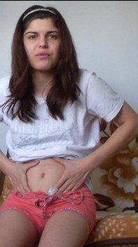 Full Bladder Teen Tries to Hold Her Pee