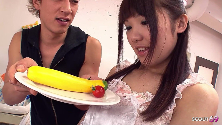 Asian porn collection: Asia Cleaning Lady Teen Seduced by Boss and Fucked in...