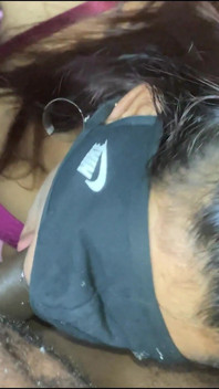 สาวน้อยน่ารักทำคลิปโฮมเมดเงี่ยนโดนเย็ดหีท่ามิชชันนารี่แรงๆ จนแตกในคาหี