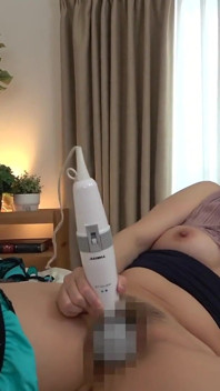 Mulher madura se masturba mais do que a pessoa comum