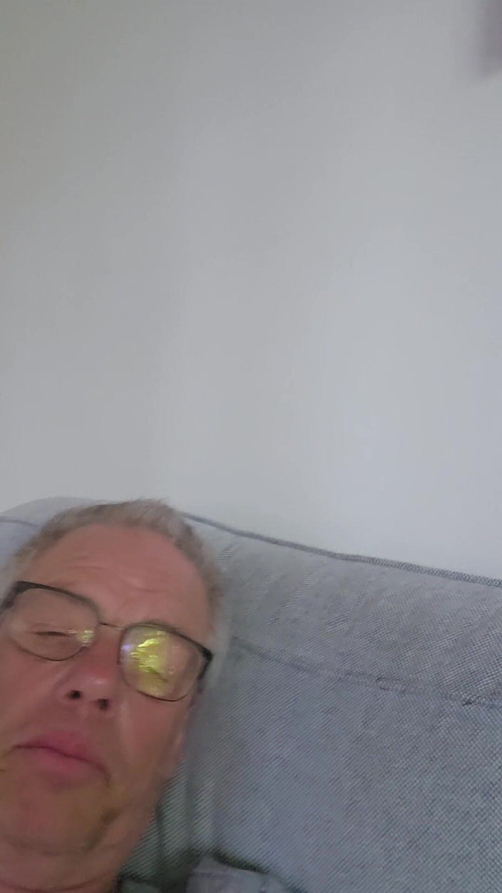 MRbig: Masturbación en solitario