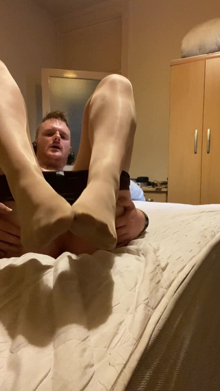 Ava Maxwell: Ava Maxwell rucha się w rajstopach w saunie