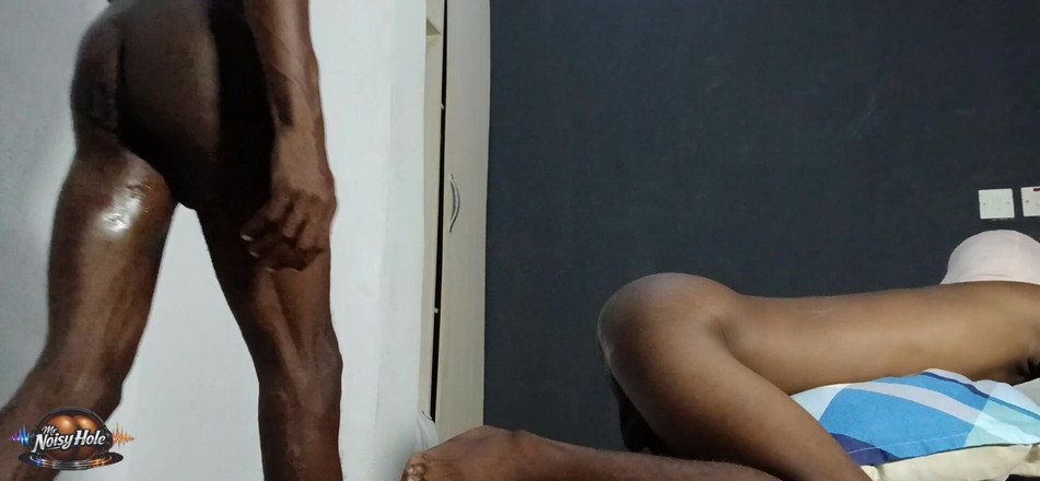 Mr. Noisy Hole: Round 2 with Mr BBC (landscape)