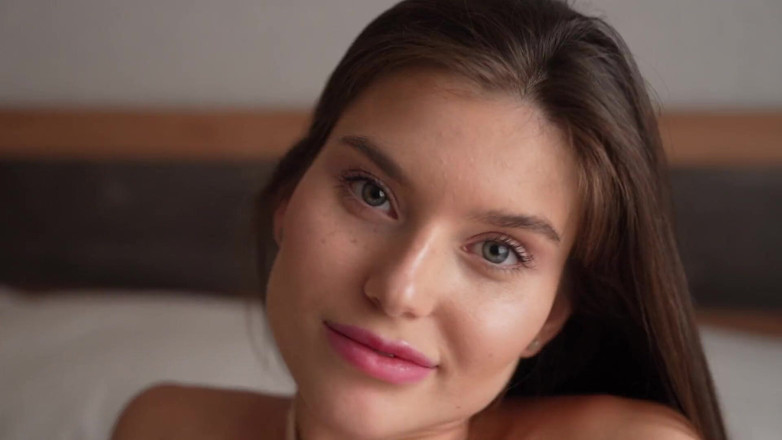 Stefany Kyler: Nou Videoclip Cu Masturbare Solo