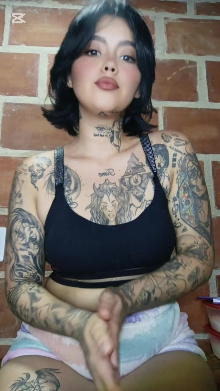 Dalyla: 오일로 겨드랑이