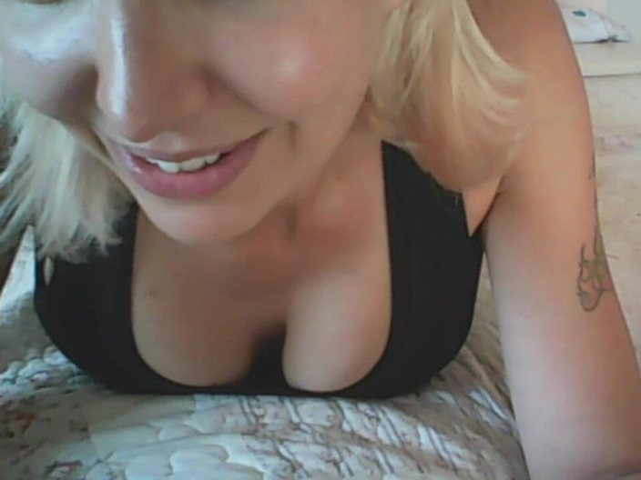 savannahamatoriale: 啪你吹箫你想要射精，对吧？