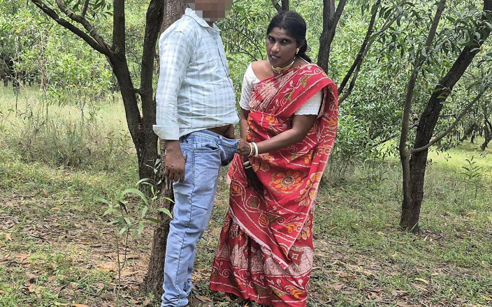 Somausha: A Village Bhabhi Fucked by a College Student in Forest,sona...